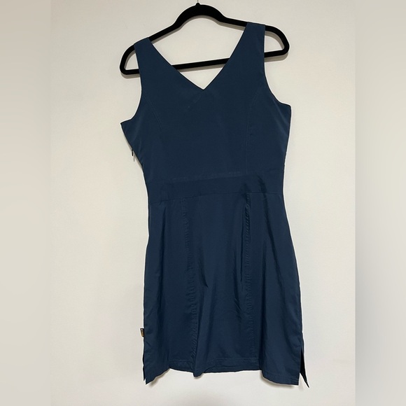 Jack Wolfskin Blue Sleeveless Outdoor Athletic Dress Size Medium Travel UPF 30 - Picture 2 of 7